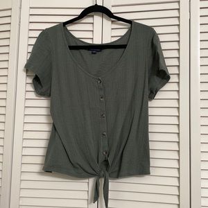 American Eagle Green Top Size Large